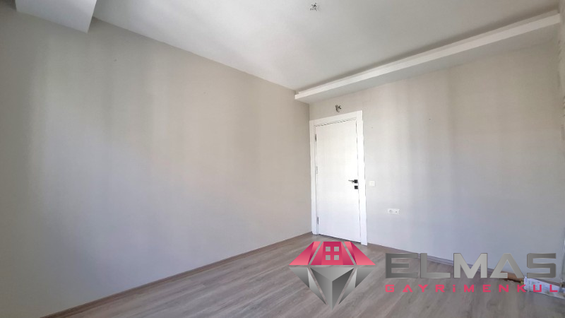 Elmas'tan Havuzlu, Doğalgazlı, İskanlı, Cepheleri Açık, Kaçmaz