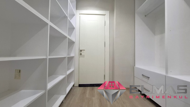 Elmas'tan Havuzlu, Doğalgazlı, İskanlı, Cepheleri Açık, Kaçmaz