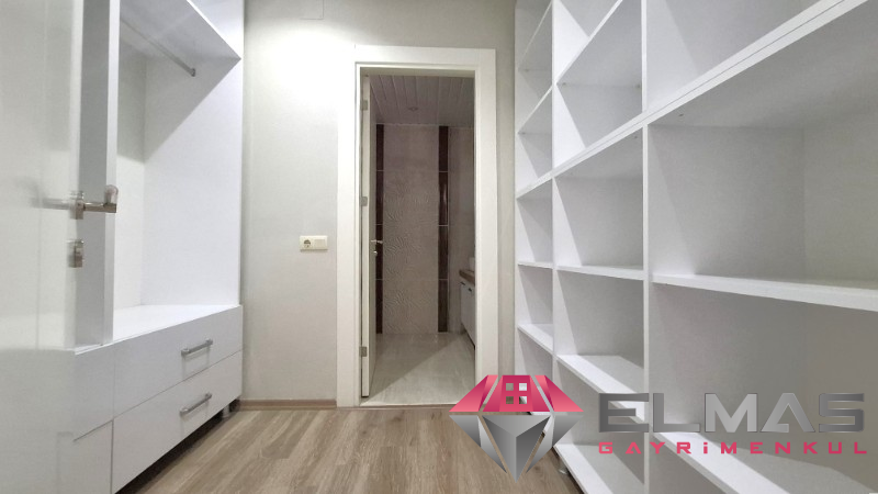 Elmas'tan Havuzlu, Doğalgazlı, İskanlı, Cepheleri Açık, Kaçmaz