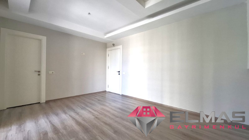 Elmas'tan Havuzlu, Doğalgazlı, İskanlı, Cepheleri Açık, Kaçmaz