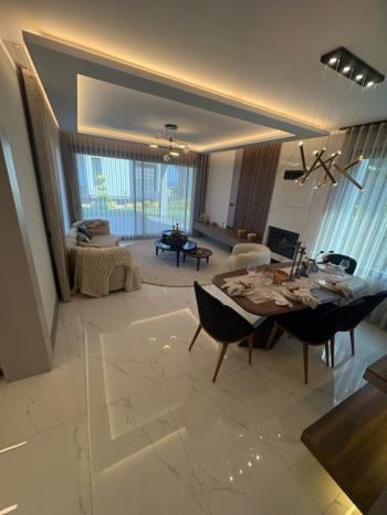 KUŞADASI Soğucak da Deniz Manzaralı 4+1 Deluxe Villa !