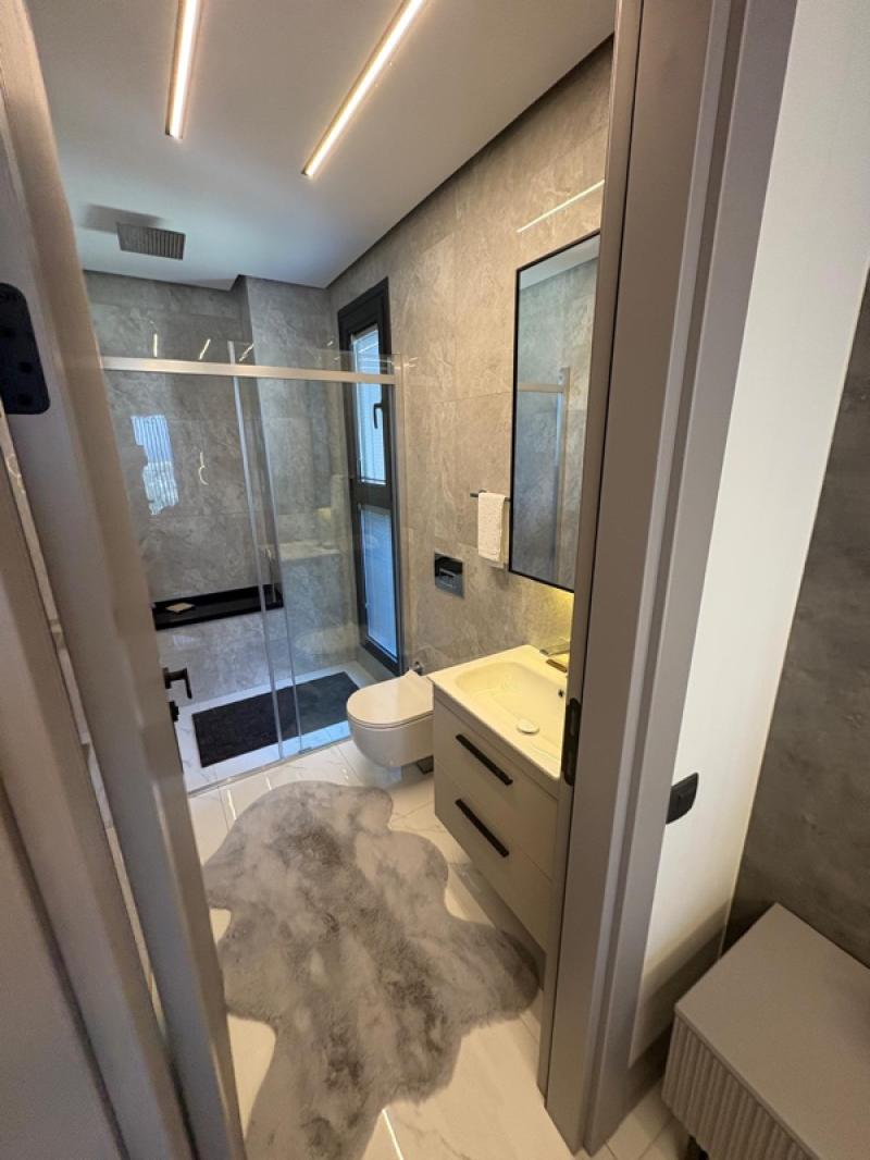 KUŞADASI Soğucak da Deniz Manzaralı 4+1 Deluxe Villa !