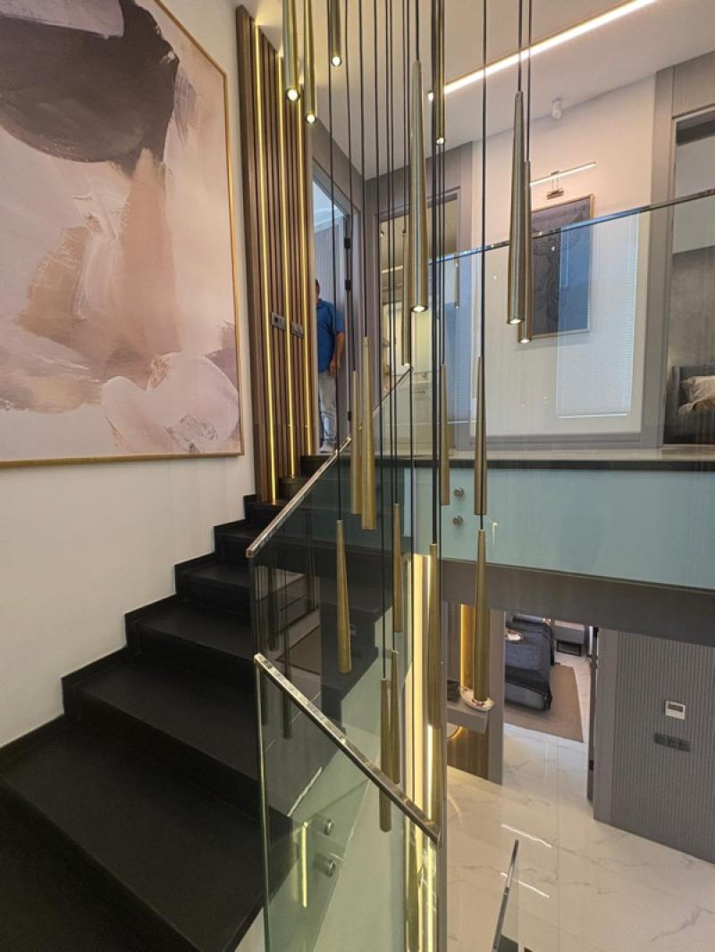 KUŞADASI Soğucak da Deniz Manzaralı 4+1 Deluxe Villa !