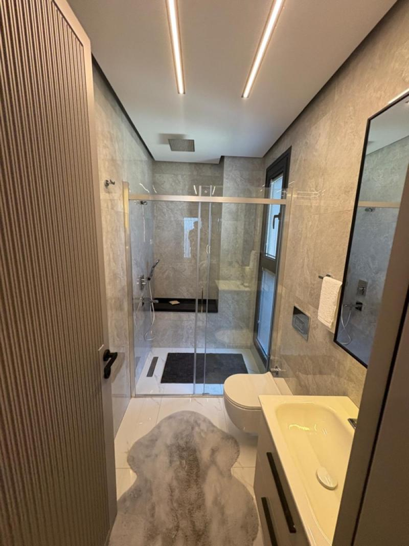 KUŞADASI Soğucak da Deniz Manzaralı 4+1 Deluxe Villa !