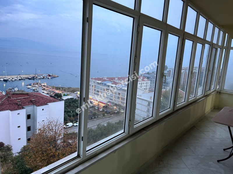 MUDANYA HALİTPAŞA'DA MARİNA MEVKİ DENİZ MANZARALI 140 m2 GENİŞ 2+1 KİRALIK DAİRE