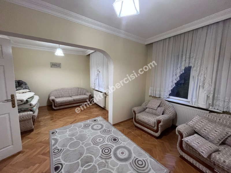 MUDANYA HALİTPAŞA'DA MARİNA MEVKİ DENİZ MANZARALI 140 m2 GENİŞ 2+1 KİRALIK DAİRE