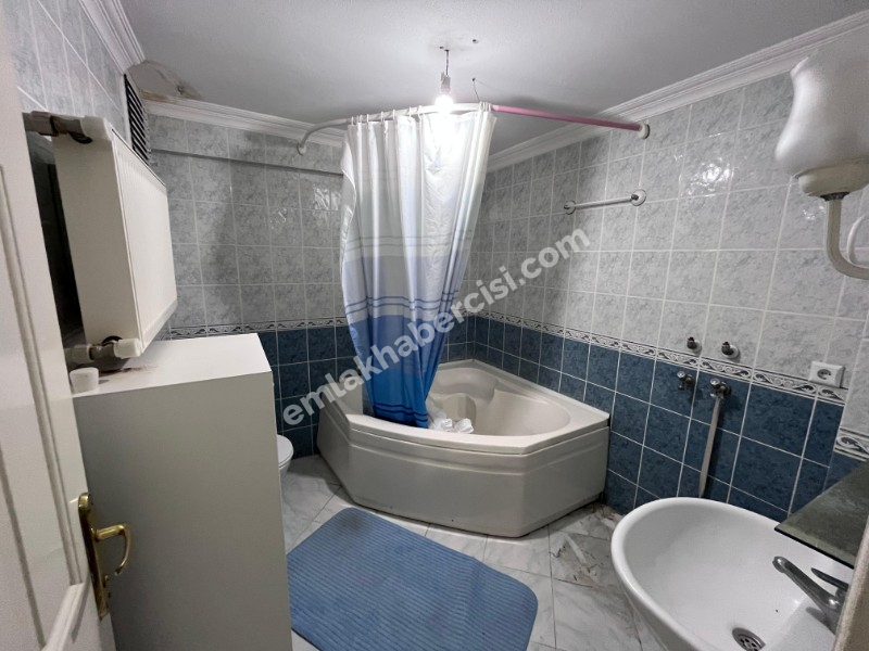 MUDANYA HALİTPAŞA'DA MARİNA MEVKİ DENİZ MANZARALI 140 m2 GENİŞ 2+1 KİRALIK DAİRE