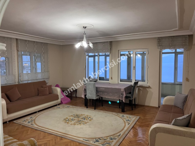 MUDANYA HALİTPAŞA'DA MARİNA MEVKİ DENİZ MANZARALI 140 m2 GENİŞ 2+1 KİRALIK DAİRE