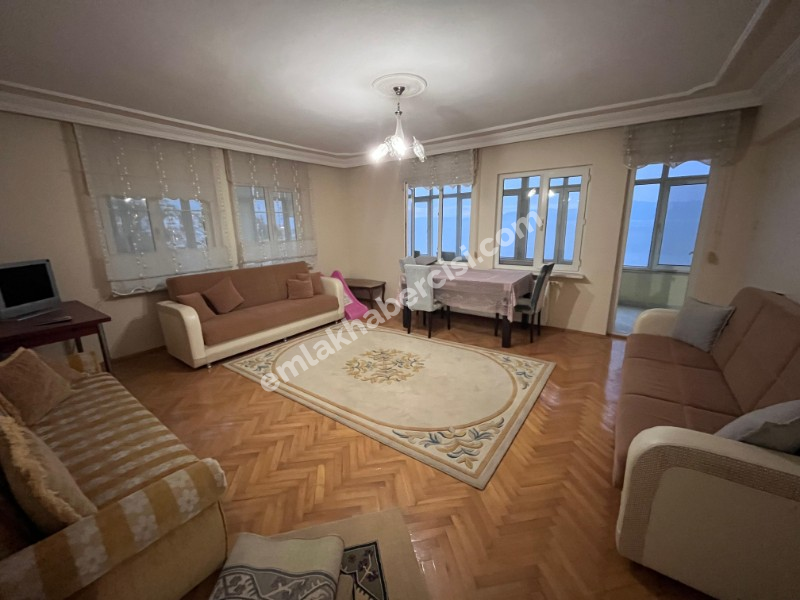 MUDANYA HALİTPAŞA'DA MARİNA MEVKİ DENİZ MANZARALI 140 m2 GENİŞ 2+1 KİRALIK DAİRE