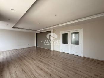 ALYANS'TAN MERKEZİ KONUMDA LÜKS SİTEDE PRESTİJLİ YAŞAM FIRSATI!!