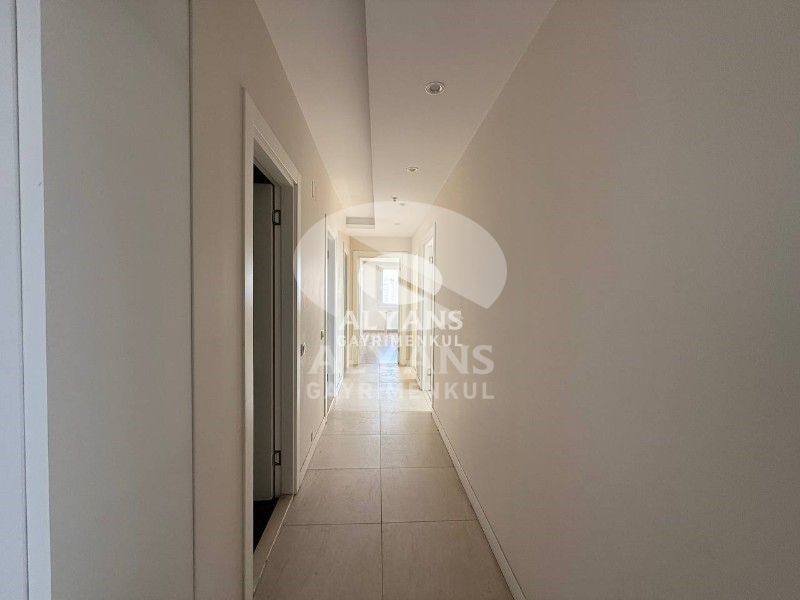 ALYANS'TAN MERKEZİ KONUMDA LÜKS SİTEDE PRESTİJLİ YAŞAM FIRSATI!!