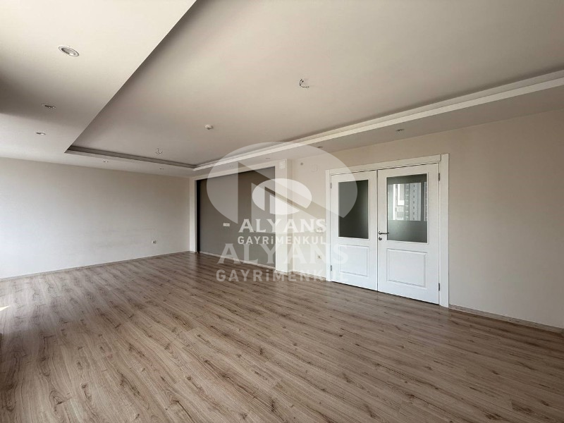 ALYANS'TAN MERKEZİ KONUMDA LÜKS SİTEDE PRESTİJLİ YAŞAM FIRSATI!!