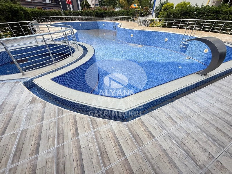 ALYANS'TAN MERKEZİ KONUMDA LÜKS SİTEDE PRESTİJLİ YAŞAM FIRSATI!!