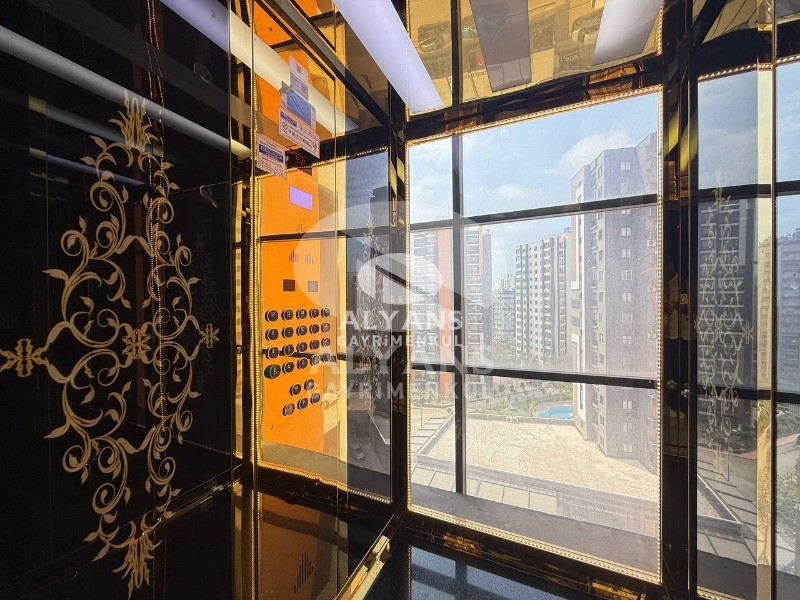 ALYANS'TAN MERKEZİ KONUMDA LÜKS SİTEDE PRESTİJLİ YAŞAM FIRSATI!!