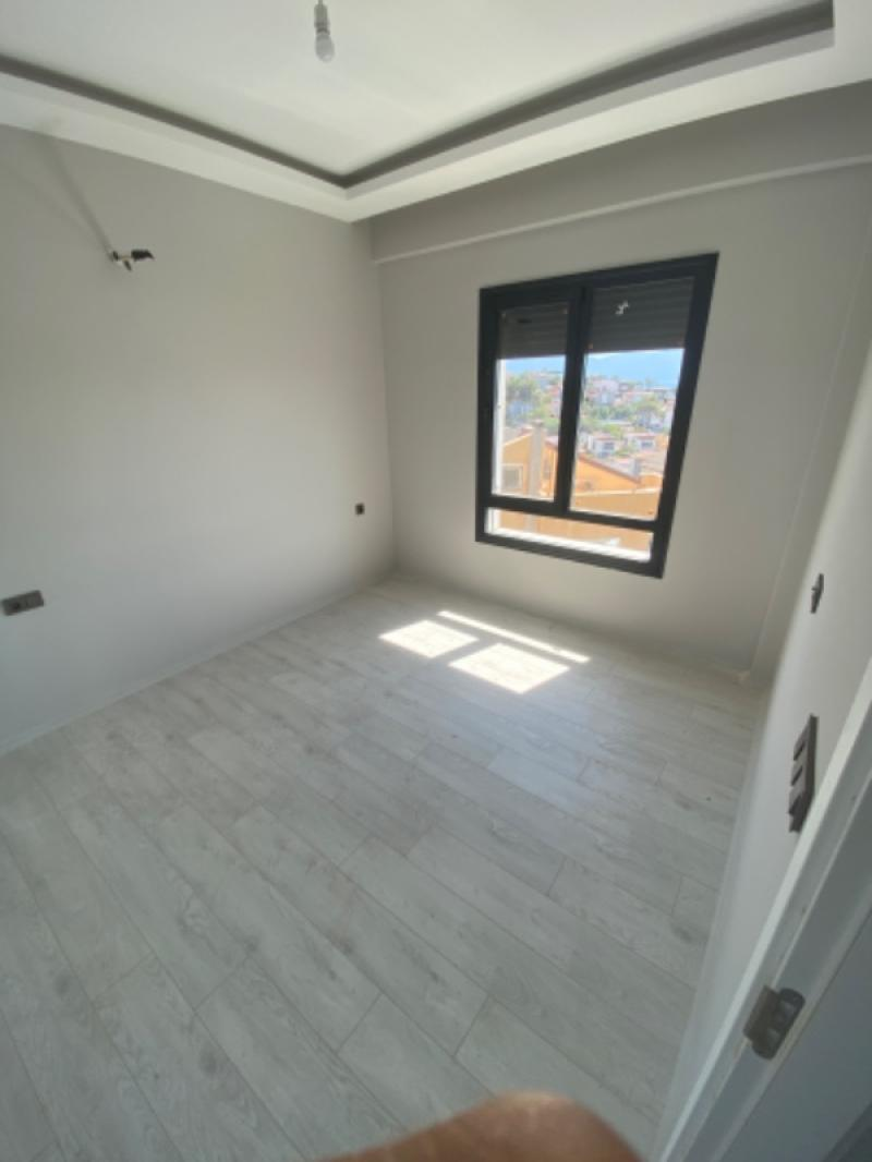 KUŞADASI Kadınlar Plajı Deniz Manzaralı Sıfır 1+1 Daire !!!