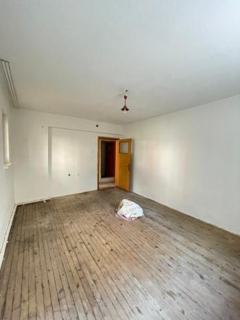 AFYON ÜÇOK EMLAKTAN MAREŞAL F ÇAKMAK MAH KİRALIK 2+1 DAİRE