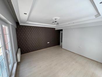 AFYON ÜÇOK EMLAKTAN HARBİŞ GAZİ MAH SATILIK NEZİH BÖLGEDE 3+1 SİTE İÇİNDE DAİRE