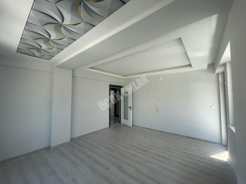 AFYON ÜÇOK EMLAKTAN HARBİŞ KOCATEPE MAH ARAKAT 3+1 SIFIR SATILIK DAİRE