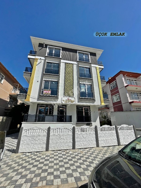 AFYON ÜÇOK EMLAKTAN HARBİŞ KOCATEPE MAH ARAKAT 3+1 SIFIR SATILIK DAİRE