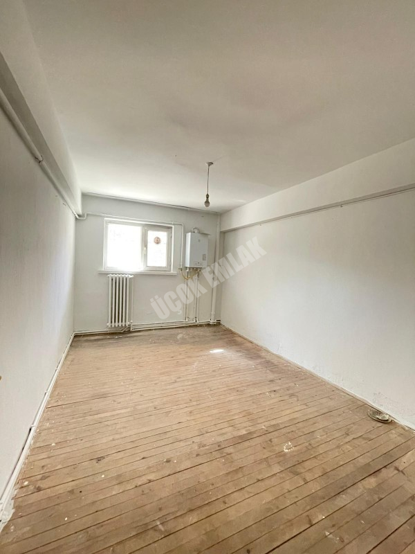 AFYON ÜÇOK EMLAKTAN MAREŞAL F ÇAKMAK MAH KİRALIK 2+1 DAİRE