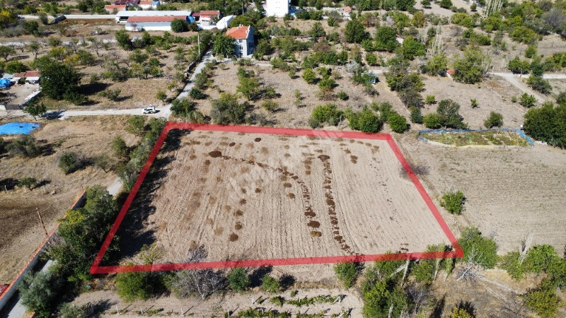 AFYON ÜÇOK EMLAKTAN ATAKÖY MAH SATILIK ! FIRSAT 3.743M² BAĞ - BAHÇE