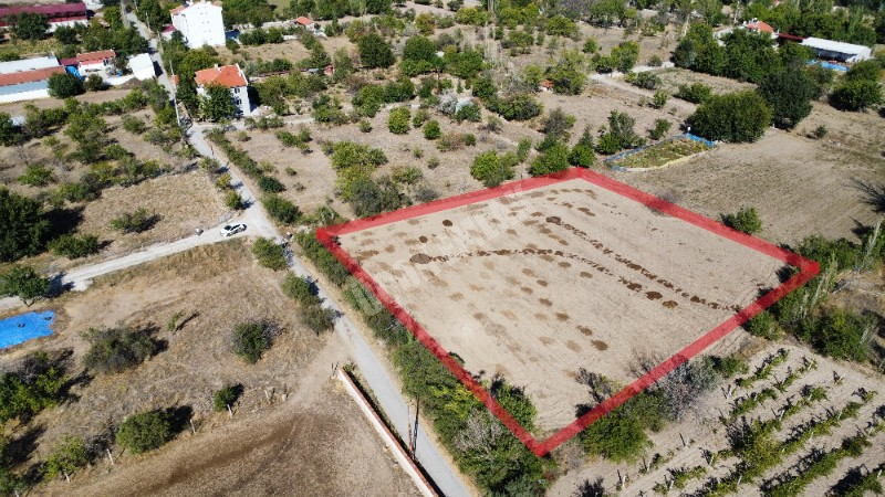 AFYON ÜÇOK EMLAKTAN ATAKÖY MAH SATILIK ! FIRSAT 3.743M² BAĞ - BAHÇE