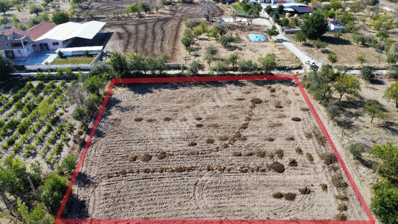 AFYON ÜÇOK EMLAKTAN ATAKÖY MAH SATILIK ! FIRSAT 3.743M² BAĞ - BAHÇE