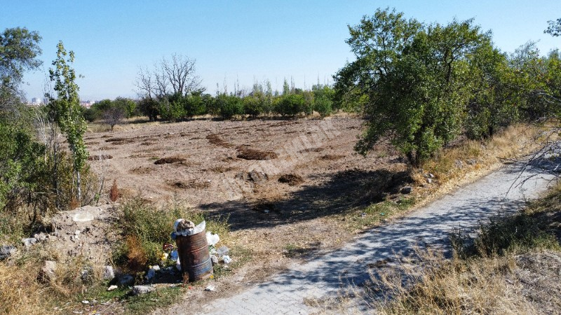 AFYON ÜÇOK EMLAKTAN ATAKÖY MAH SATILIK ! FIRSAT 3.743M² BAĞ - BAHÇE