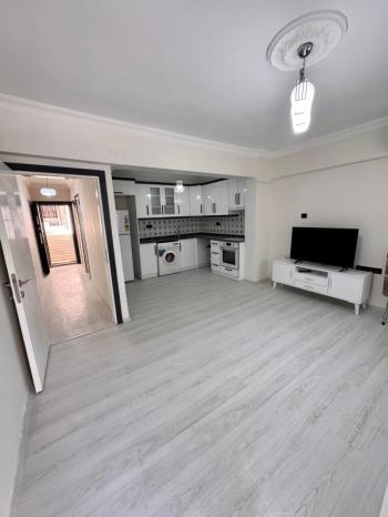 DIDIM ALTINKUM’DA DENİZE YÜRÜME MESAFESİNDE ,EMSALLERİNE GÖRE UYGUN  1+1 GENİŞ ACİL SATILIK DAİRE