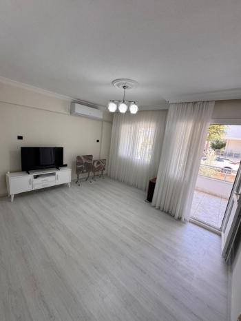 DIDIM ALTINKUM’DA DENİZE YÜRÜME MESAFESİNDE ,EMSALLERİNE GÖRE UYGUN  1+1 GENİŞ ACİL SATILIK DAİRE