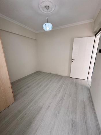 DIDIM ALTINKUM’DA DENİZE YÜRÜME MESAFESİNDE ,EMSALLERİNE GÖRE UYGUN  1+1 GENİŞ ACİL SATILIK DAİRE