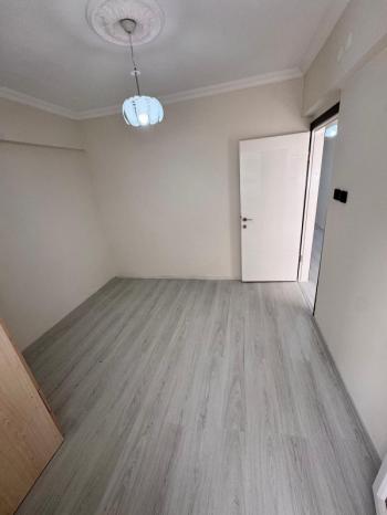 DIDIM ALTINKUM’DA DENİZE YÜRÜME MESAFESİNDE ,EMSALLERİNE GÖRE UYGUN  1+1 GENİŞ ACİL SATILIK DAİRE