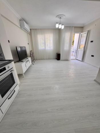 DIDIM ALTINKUM’DA DENİZE YÜRÜME MESAFESİNDE ,EMSALLERİNE GÖRE UYGUN  1+1 GENİŞ ACİL SATILIK DAİRE