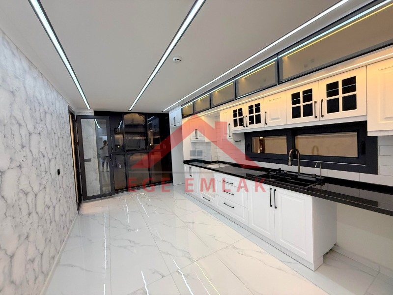 Didim'de Satılık 4+1 Lüks Villa