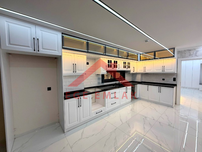 Didim'de Satılık 4+1 Lüks Villa