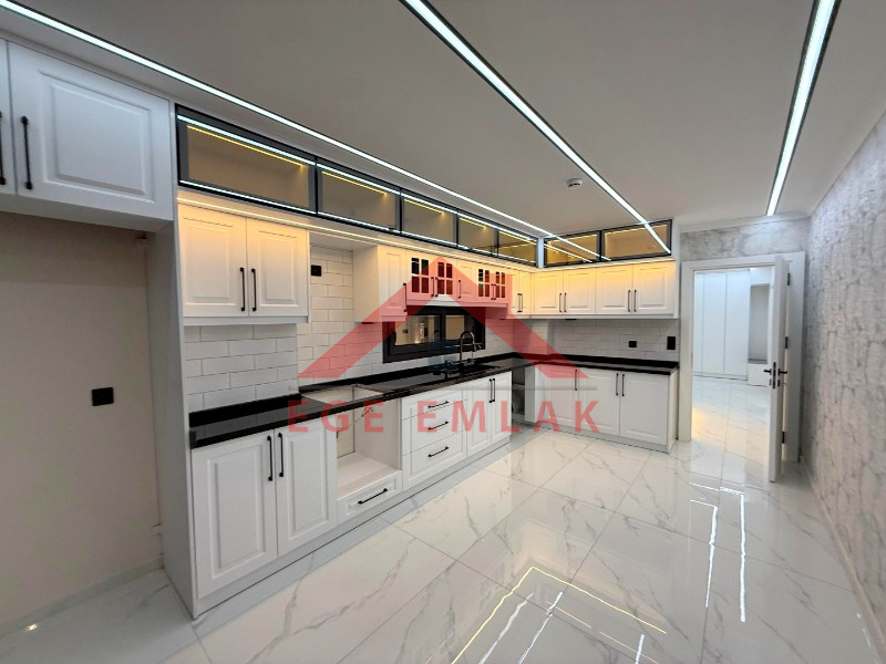 Didim'de Satılık 4+1 Lüks Villa