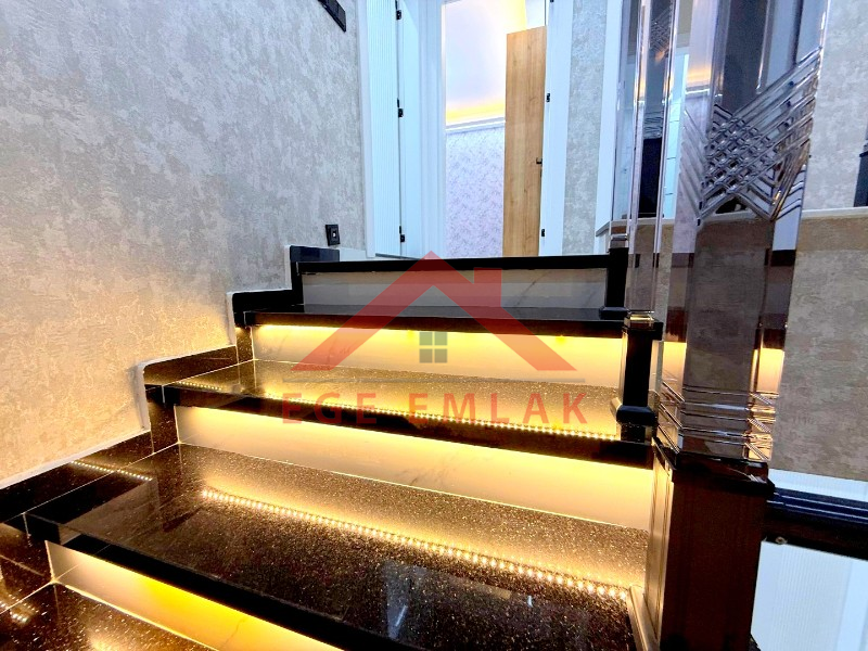 Didim'de Satılık 4+1 Lüks Villa