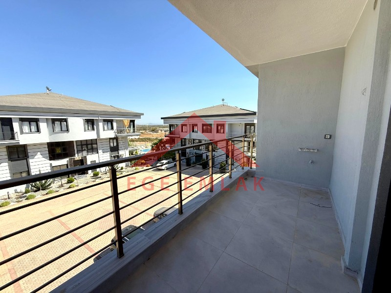 Didim'de Havuzlu Site İçerisinde Sıfır 2+1 Daire