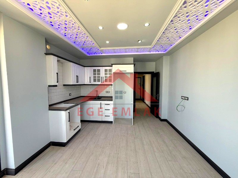 Didim'de Havuzlu Site İçerisinde Sıfır 2+1 Daire