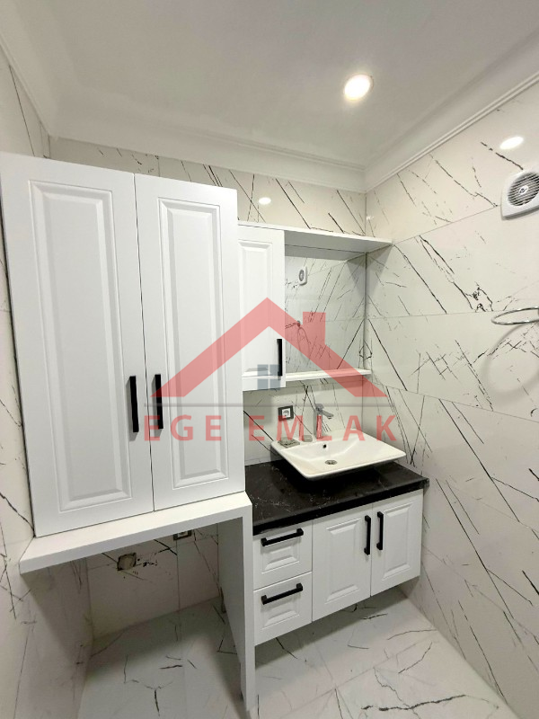 Didim'de Havuzlu Site İçerisinde Sıfır 2+1 Daire