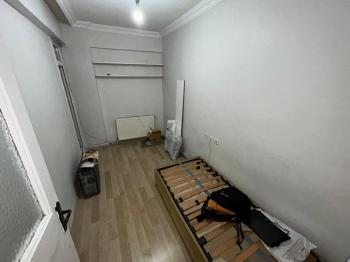 Kağıthane Çeliktepe'de 2+1 Balkonlu Kiralık Daire