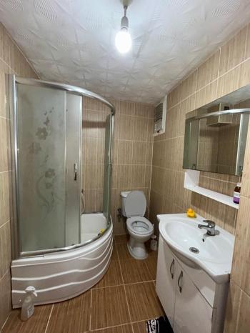 Kağıthane Çeliktepe'de 2+1 Balkonlu Kiralık Daire