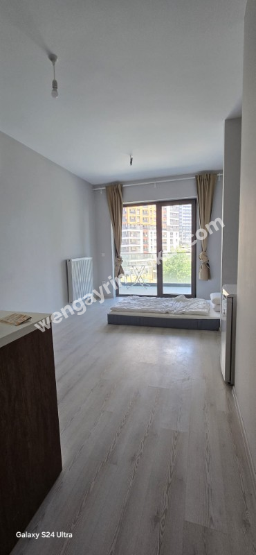 Lamer Dragos'ta  kiralık 1+0 stüdyo daire.