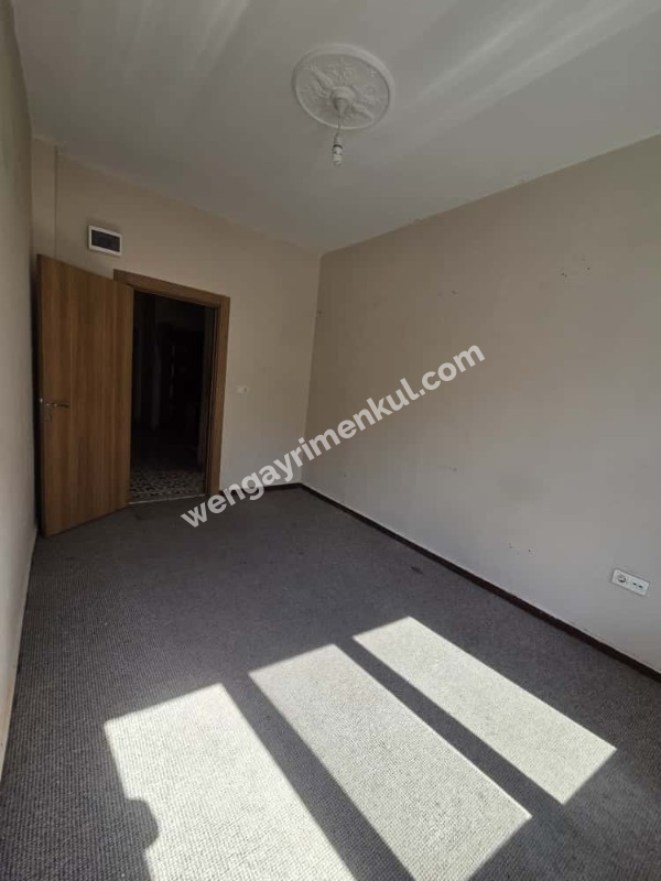 MERCAN MAH. AYDIN HAN'DA TABELA DEĞERİ YÜKSEK 1+0 KİRALIK OFİS