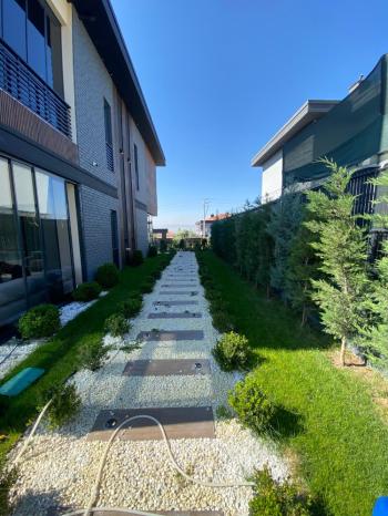 GÜVENAY - ÇORUM BUHARAEVLER MAH. PINAR KOLEJİ CİVARI SATILIK ULTRA LÜKS VİLLA