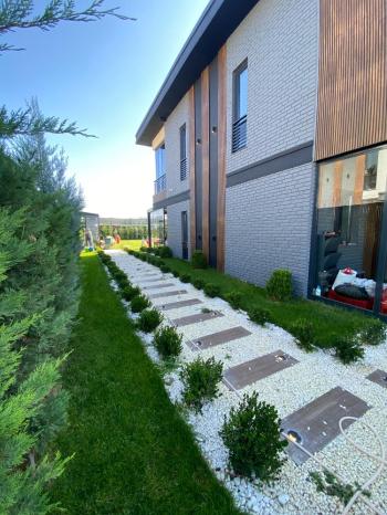 GÜVENAY - ÇORUM BUHARAEVLER MAH. PINAR KOLEJİ CİVARI SATILIK ULTRA LÜKS VİLLA