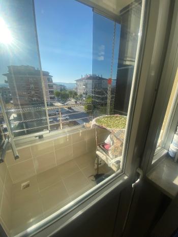 GÜVENAY - ÇORUM BAHÇELİEVLER MAH. BAHAR CAD. ÜZERİ EŞYALI KİRALIK DAİRE