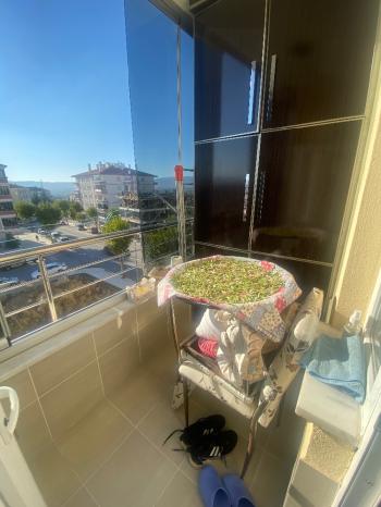 GÜVENAY - ÇORUM BAHÇELİEVLER MAH. BAHAR CAD. ÜZERİ EŞYALI KİRALIK DAİRE