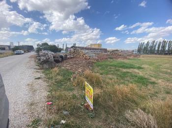 GÜVENAY - ÇORUM ANKARA SAMSUN YOLU GREYDER ARKASI TİCARİ İMARLI ARSA