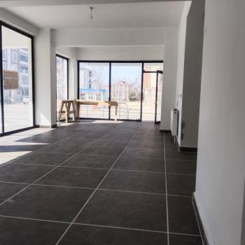 GÜVENAY - ÇORUM GÜLABİBEY MAHALLESİ KAPAKLI 3. CADDE ÜZERİ SATILIK DÜKKAN